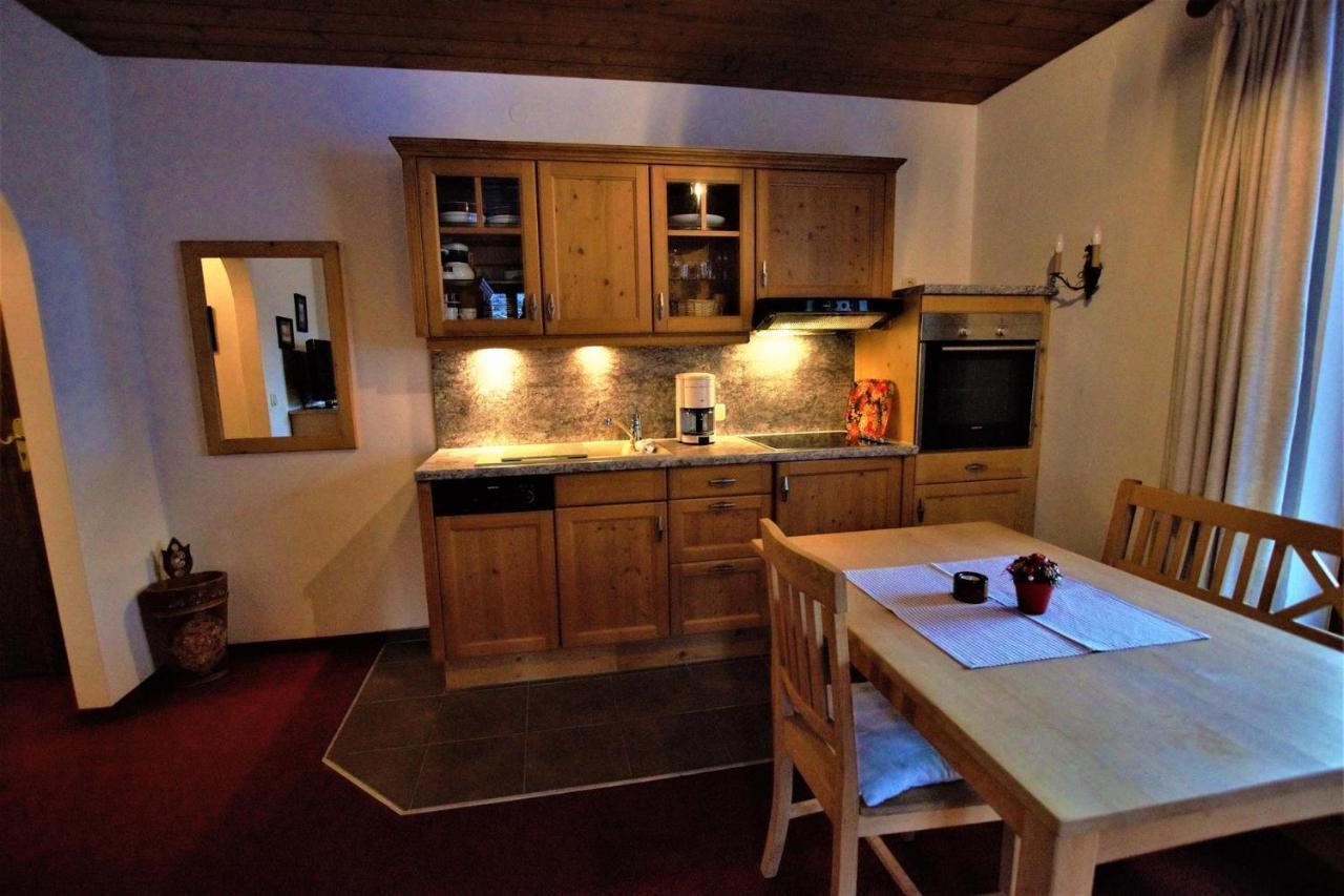 Ferienhaus Waldwinkl Hotel Grainau Kamer foto